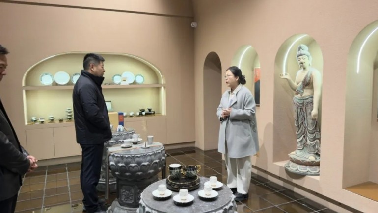 甘肅省酒泉市委常委、敦煌市委書記王彥群調(diào)研指導(dǎo)九色鹿鳴運(yùn)營(yíng)和發(fā)展